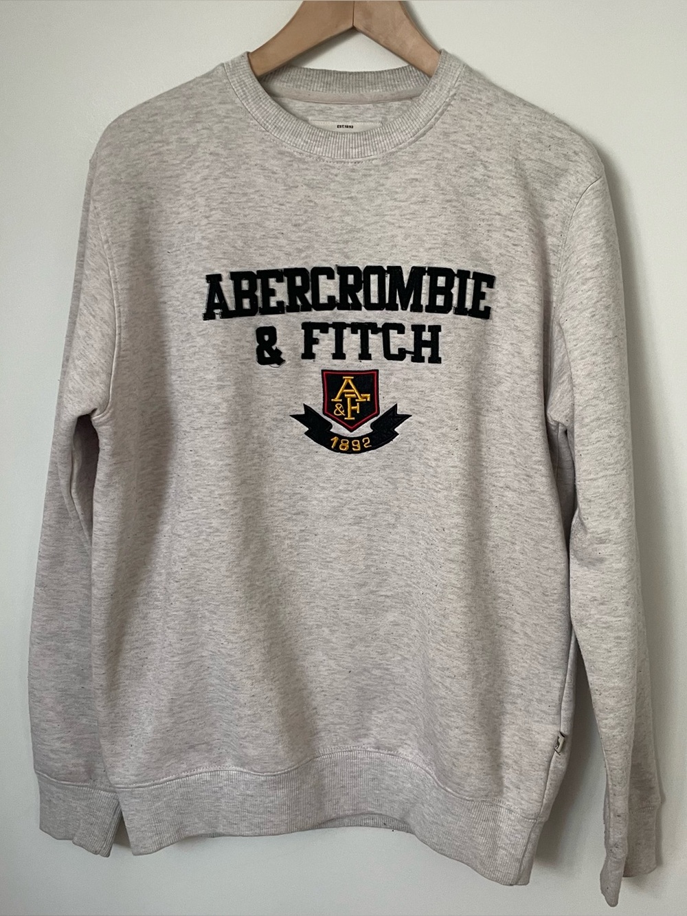 Abercrombie and Fitch Spell Out Crew Neck Sweater Grey Academia Preppy Size L